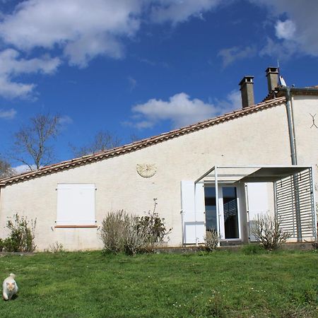 Au Milieu Des Champs Hotel Lectoure Bagian luar foto