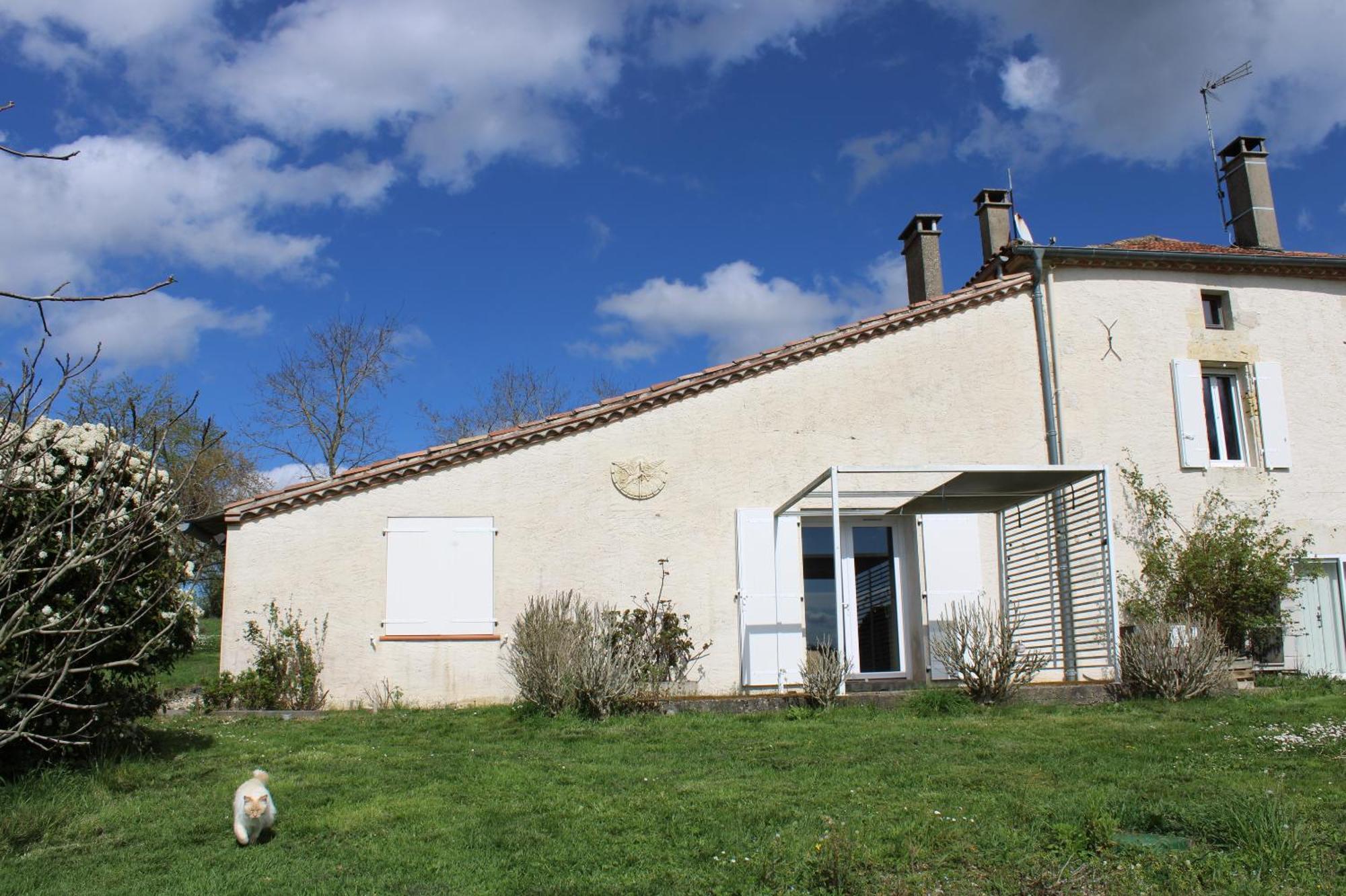 Au Milieu Des Champs Hotel Lectoure Bagian luar foto